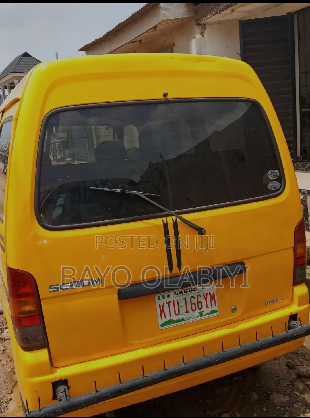 Suzuki APV Minibus 2012 Yellow