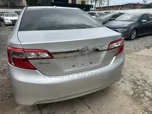 Toyota Camry 2014 Silver