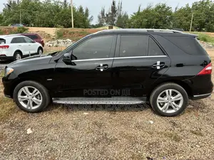 Mercedes-Benz M Class 2012 Black