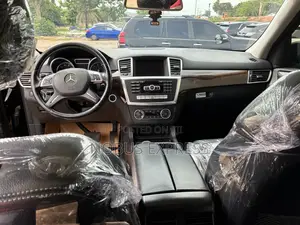 Mercedes-Benz M Class ML 350 4Matic 2012 Black