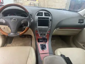 Lexus ES 350 2011 Blue