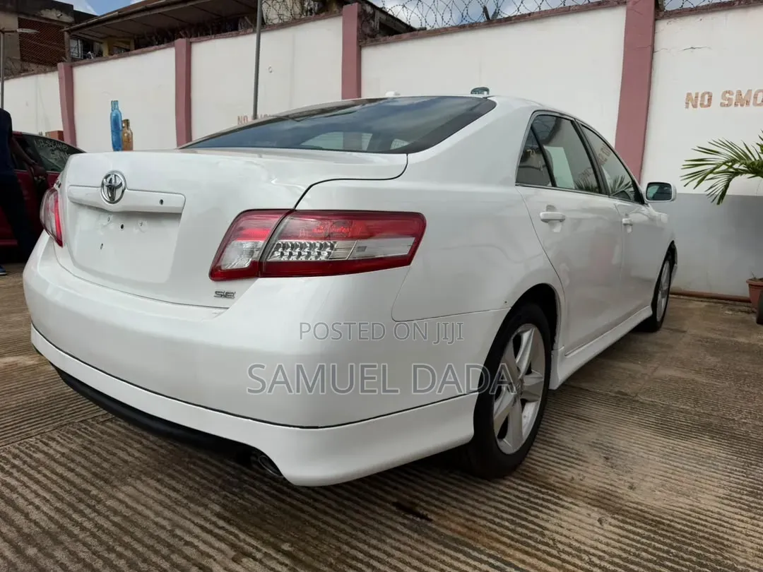 Toyota Camry 2010 White
