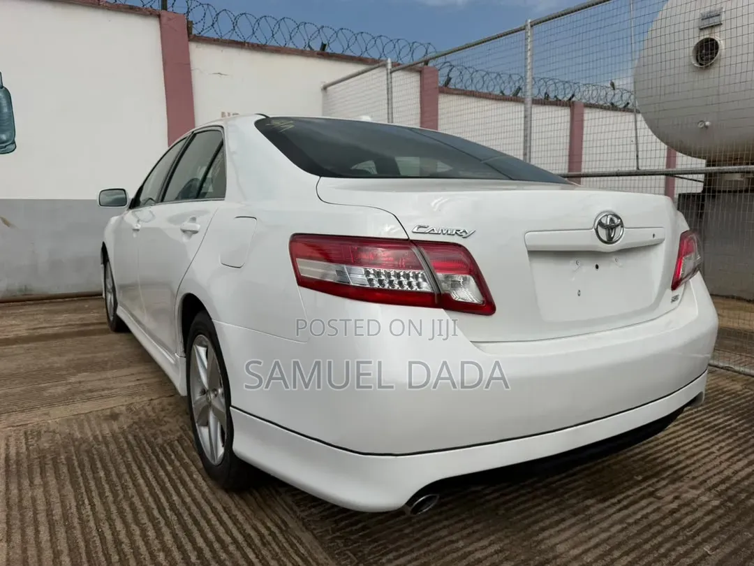 Toyota Camry 2010 White