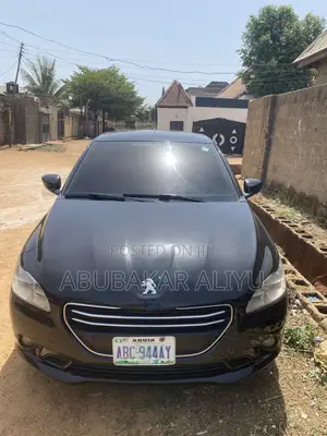 Peugeot 301 2013 Black