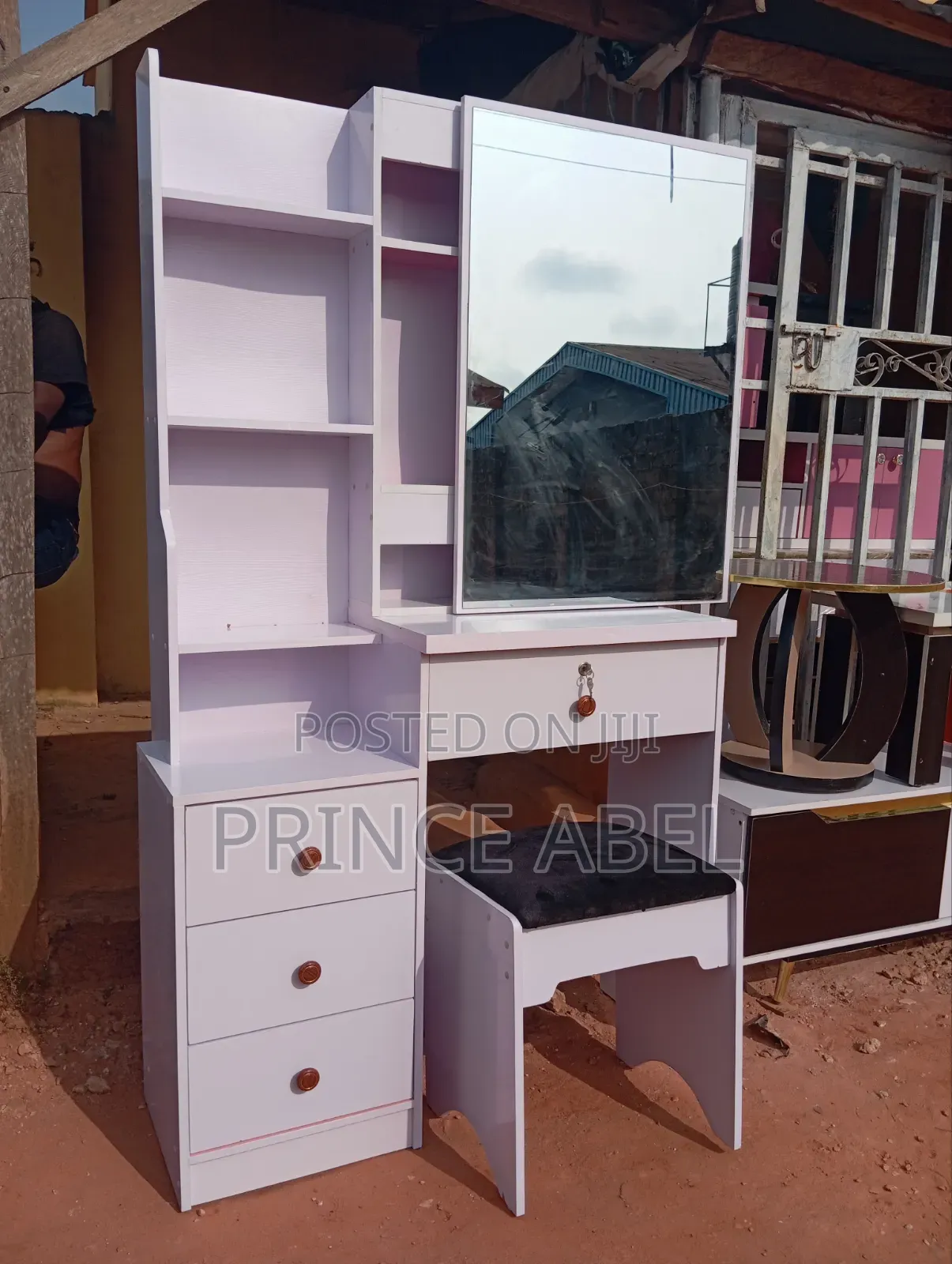 Dressing Mirror Table