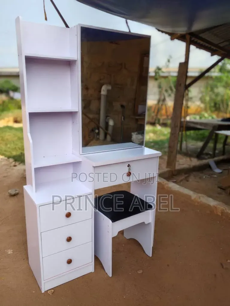 Dressing Mirror Table