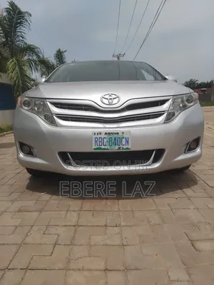 Toyota Venza 2010 Silver