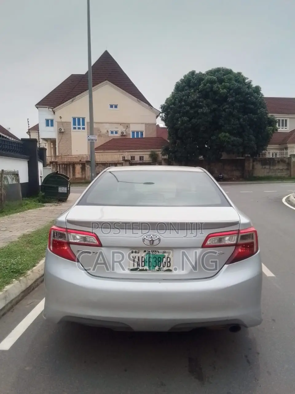 Toyota Camry 2013 Silver