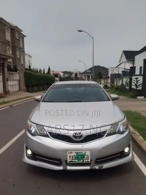 Toyota Camry 2013 Silver