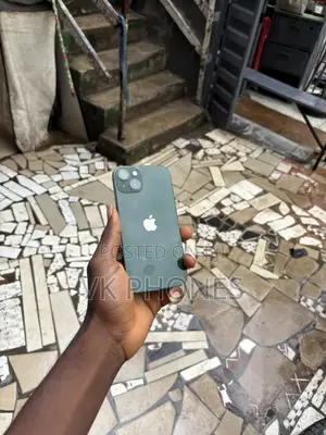 Apple iPhone 13 128 GB Green