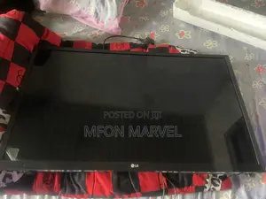 Lg 32”Inches Tv