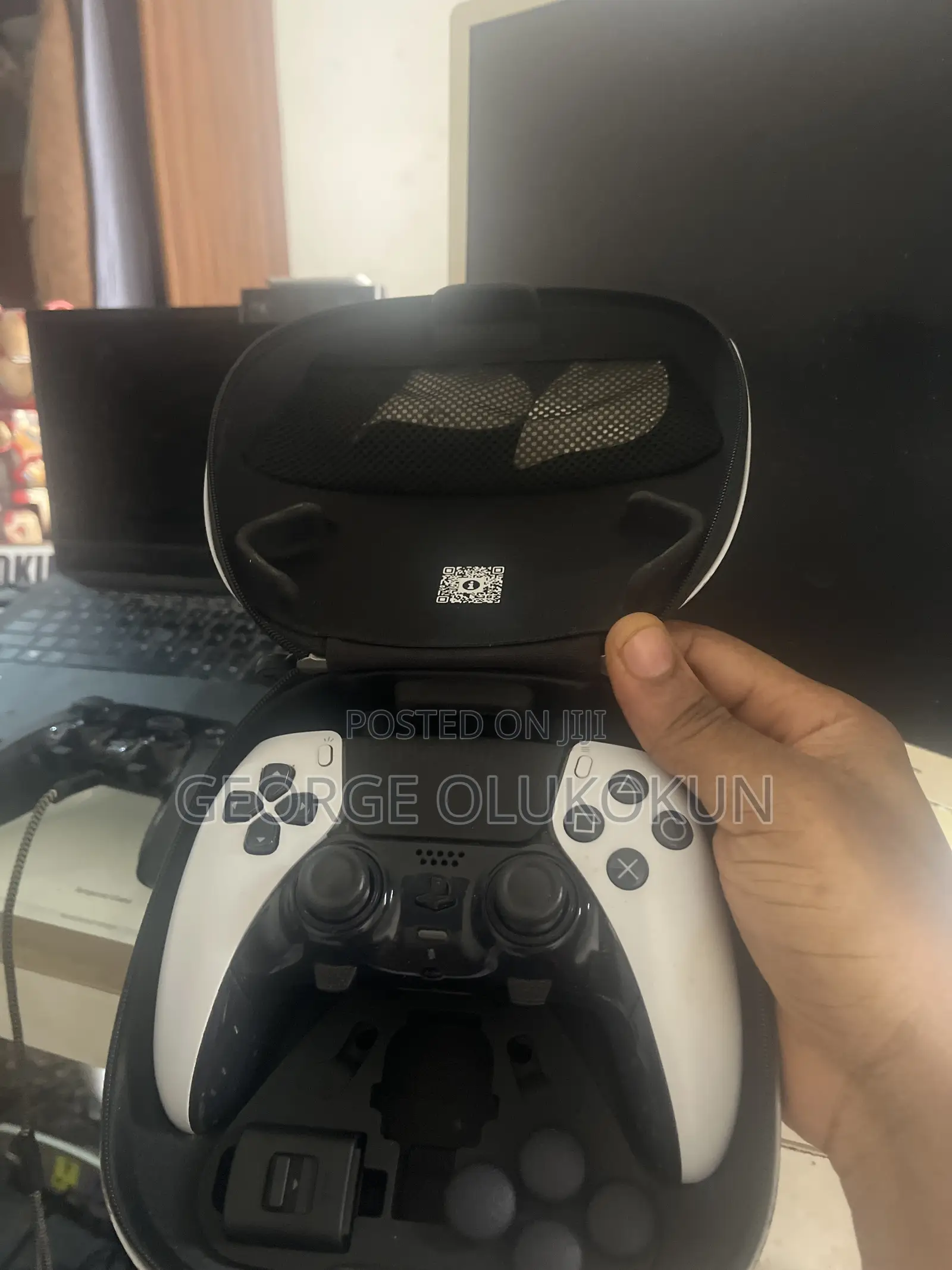 Dual Sense Edge Pro Controller