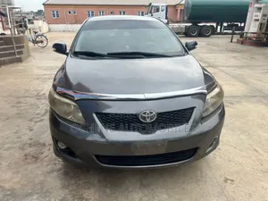 Toyota Corolla 2010 Gray
