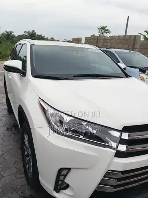Toyota Highlander XLE 2019 White