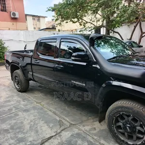 Toyota Tacoma TRD Off Road 2018 Black