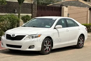 Toyota Camry 2010 White