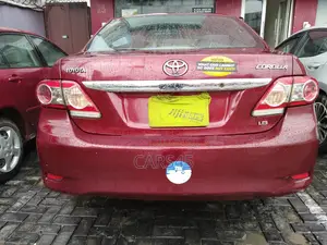 Toyota Corolla 2013 Red