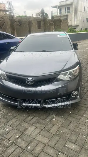 Toyota Camry 2014 Gray