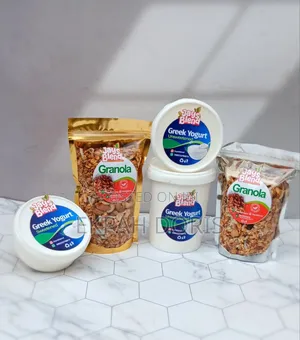 Greek Yoghurt and Granola Combo