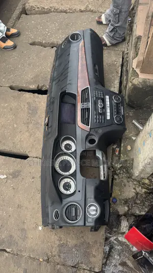 Dashboard for W204 2014 Model