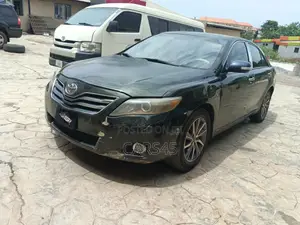 Toyota Camry 2010 Green