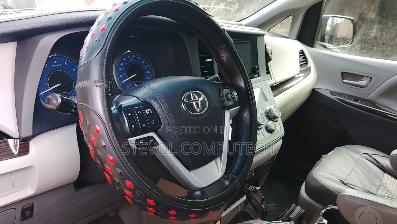 Toyota Sienna 2017 Beige