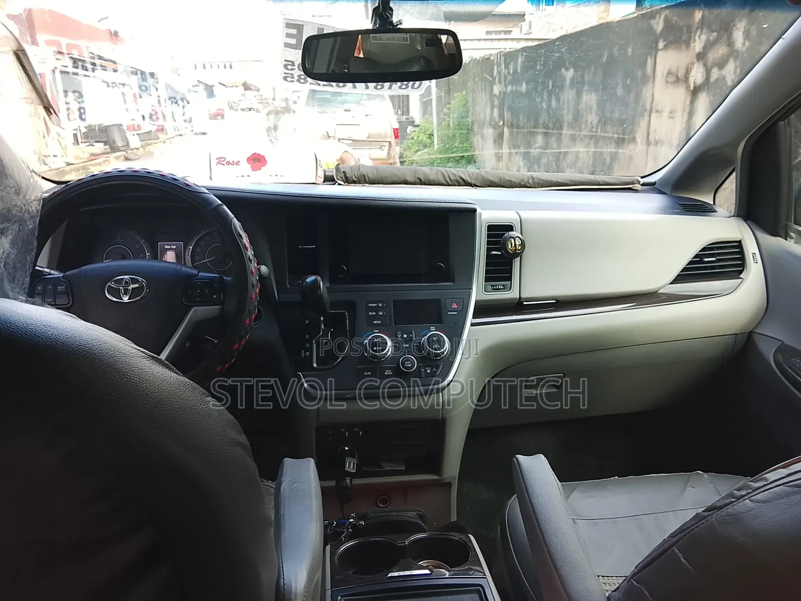 Toyota Sienna 2017 Beige