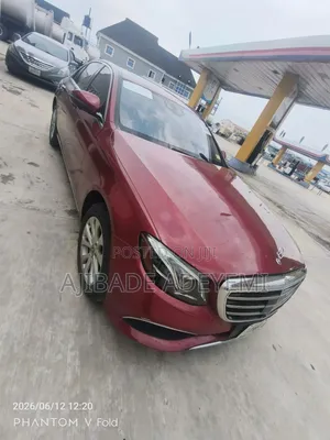 Mercedes-Benz E300 4Matic AWD Sedan (2.0L 4cyl 9A) 2017 Red