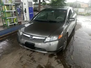 Honda Civic 2006 Gray