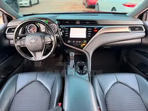 Toyota Camry 2019 Red