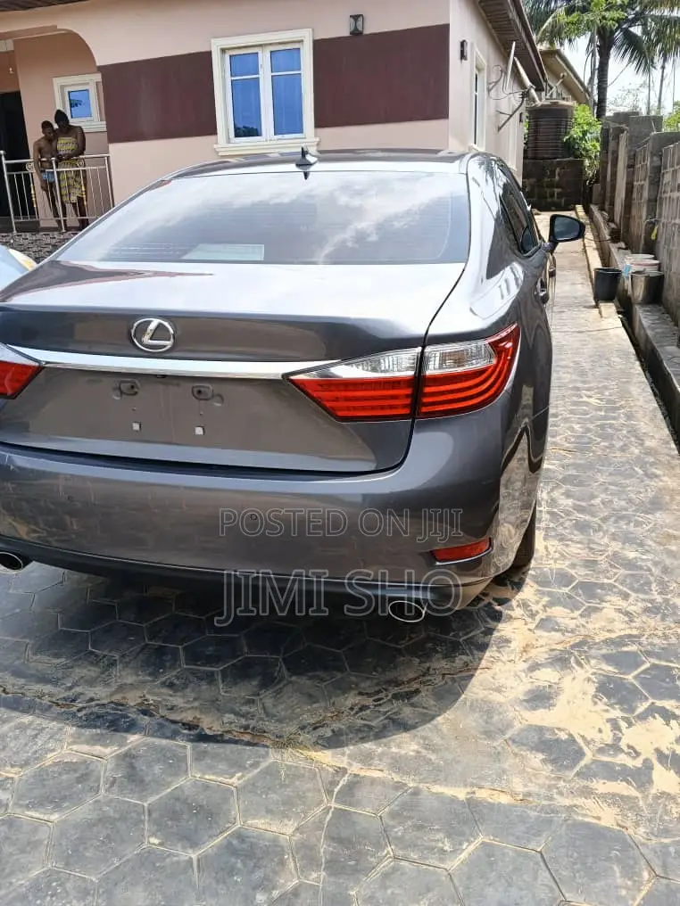Lexus ES 2013 Gray
