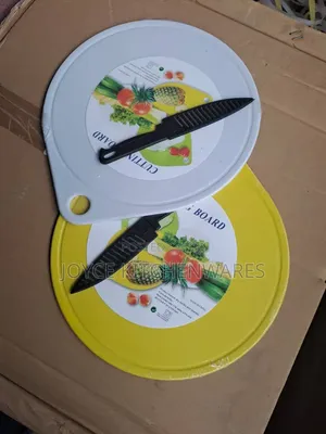 Plastic Round Copping Board With Knife