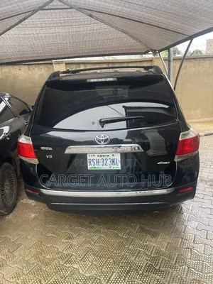 Toyota Highlander Limited 3.5l 4WD 2013 Black