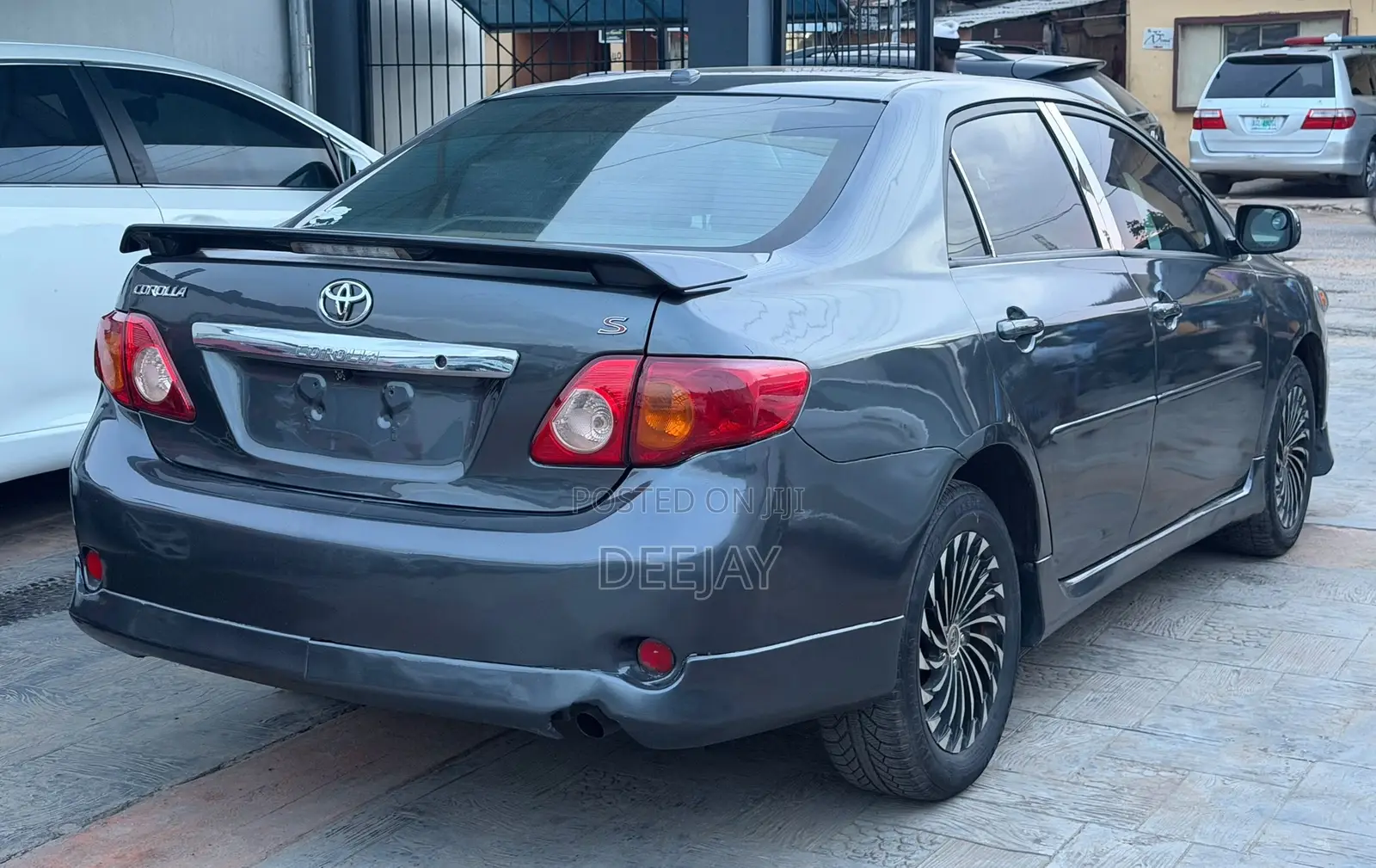 Toyota Corolla 2010 Gray