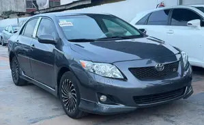 Toyota Corolla 2010 Gray