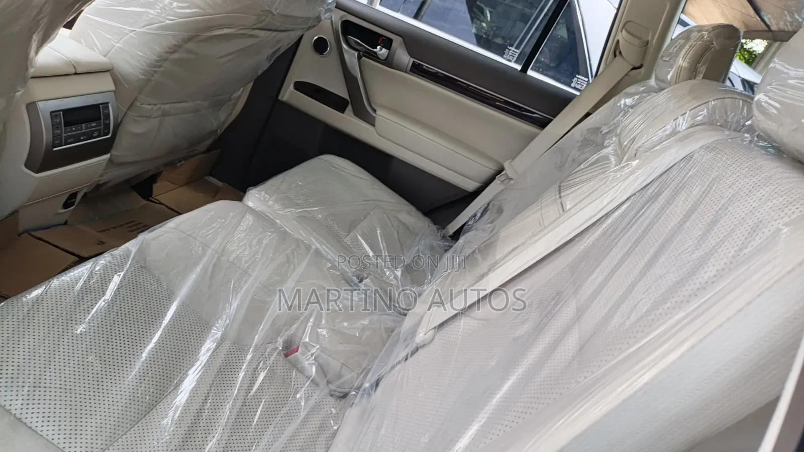 Lexus GX 2014 Silver
