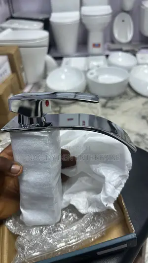 Water Fall Basin Tap (Chrome)
