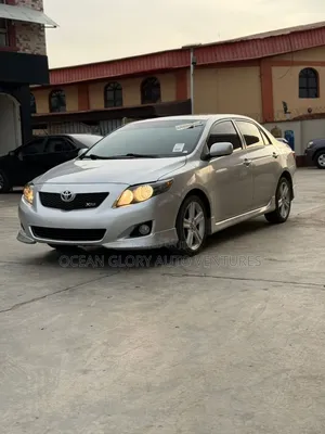 Toyota Camry 2010 Silver