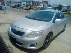 Toyota Corolla 2009 Silver
