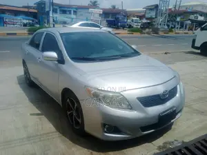 Toyota Corolla 2009 Silver