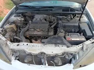 Toyota Camry XLE V6 4dr Sedan (3.0L 6cyl 5A) 2004 White