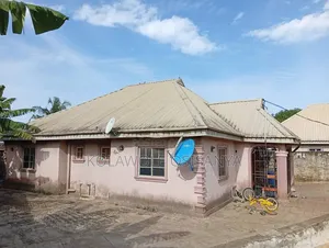 4bdrm Bungalow in Ado-Odo/Ota for sale