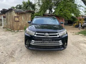 Toyota Highlander XLE V6 4x2 (3.5L 6cyl 6A) 2016 Black