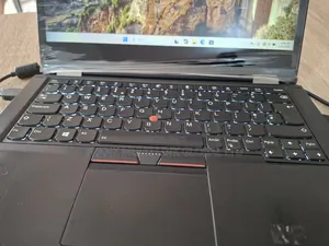 Laptop Lenovo ThinkPad Yoga 370 4GB Intel Core i5 SSD 128GB