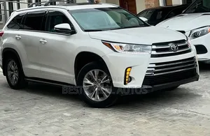Toyota Highlander XLE V6 4x4 (3.5L 6cyl 6A) 2016 White