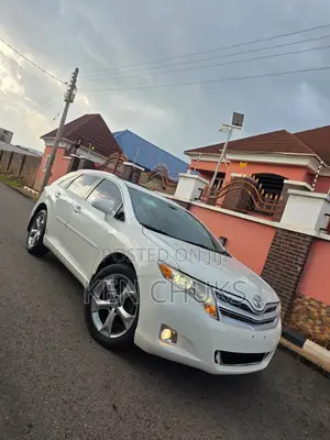 Toyota Venza 2010 White