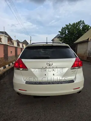 Toyota Venza 2010 White
