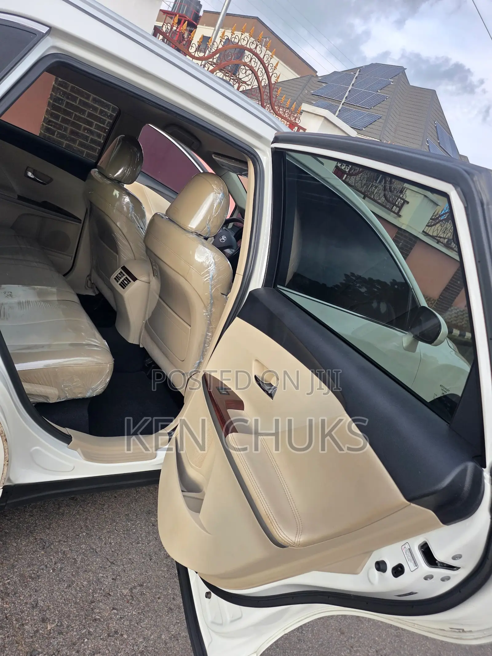 Toyota Venza 2010 White