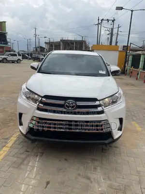 Toyota Highlander Limited 4x2 V6 (3.5L 6cyl 8A) 2018 White