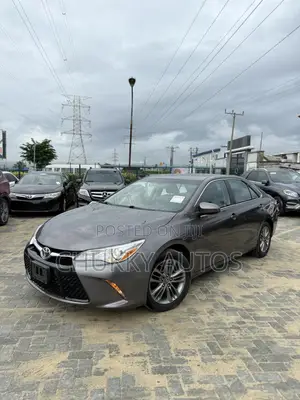 Toyota Camry SE 4dr Sedan (2.5L 4cyl 6A) 2015 Gray